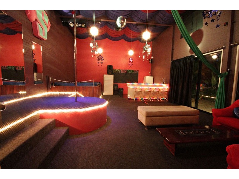 2 Narrabri Court, Gaven QLD 4211