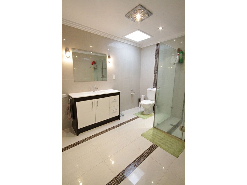 2 Narrabri Court, Gaven QLD 4211