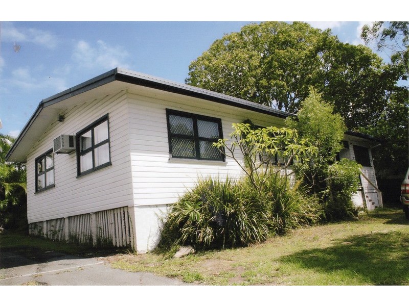 5 Alicia Street, Southport QLD 4215