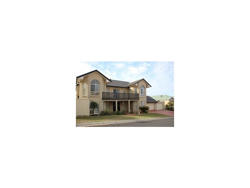 2 Ramada Place, Highland Park QLD 4211