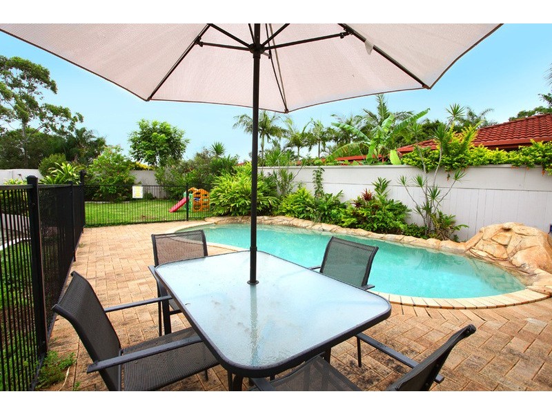 5 Ludong Street, Nerang QLD 4211