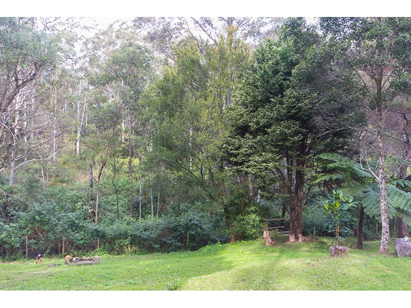 93 North Road, Lower Beechmont QLD 4211