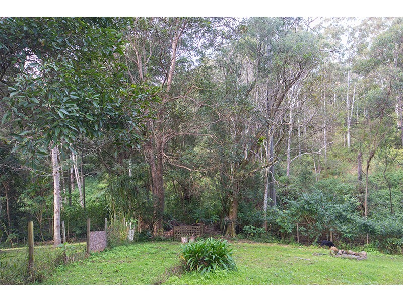 93 North Road, Lower Beechmont QLD 4211