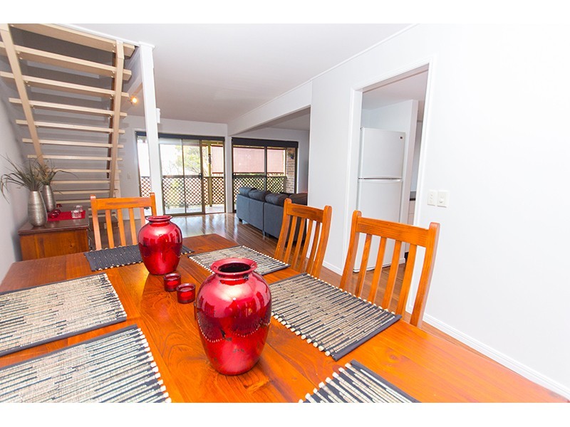 14/11 Balfour Crescent, Highland Park QLD 4211