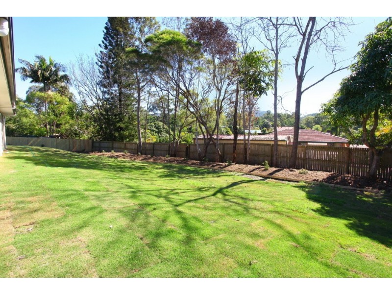 15B Maroong Crescent, Nerang QLD 4211