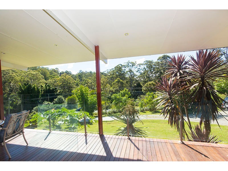 61 Akoonah Drive, Beechmont QLD 4211