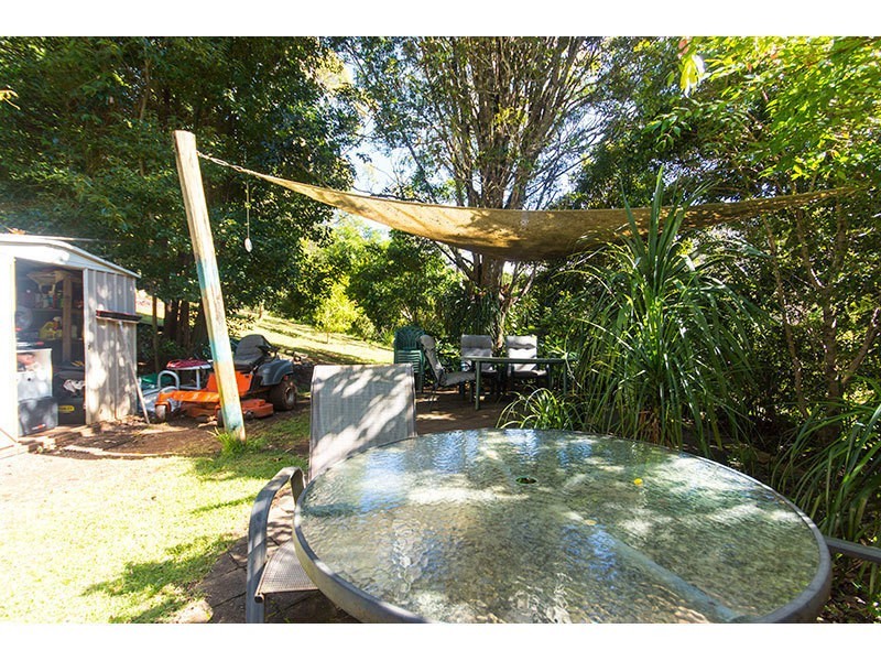 61 Akoonah Drive, Beechmont QLD 4211