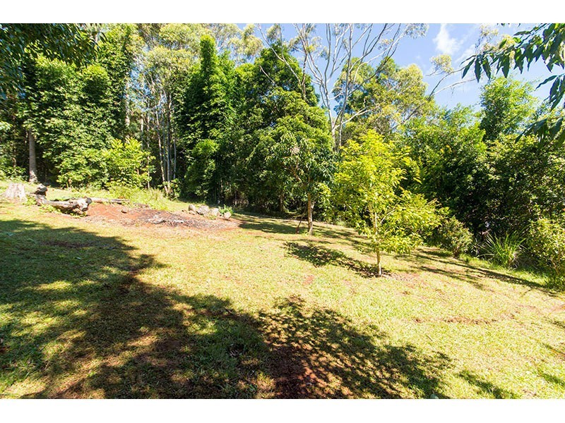 61 Akoonah Drive, Beechmont QLD 4211