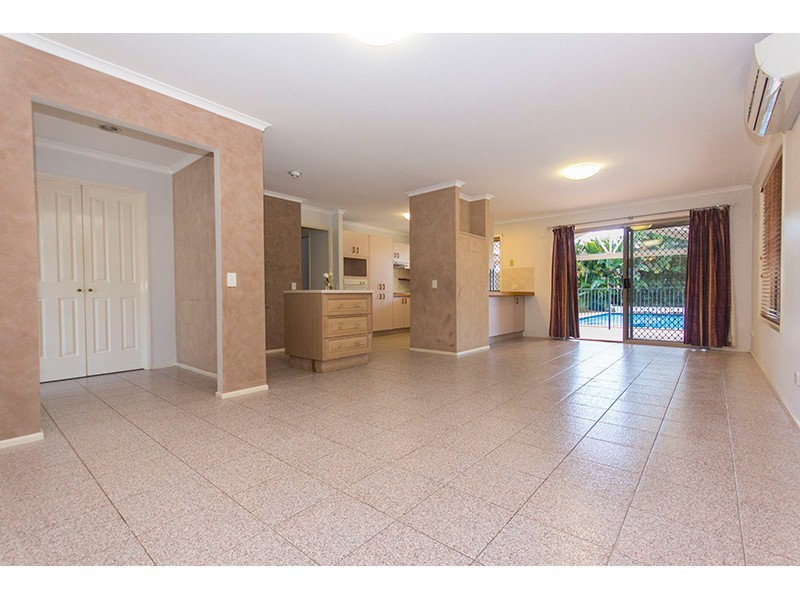 71 Chisholm Road, Carrara QLD 4211
