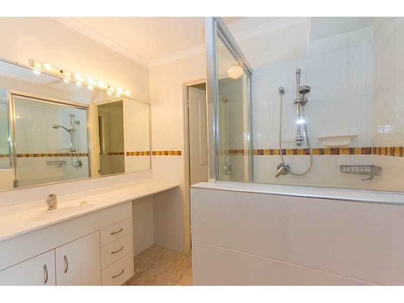 71 Chisholm Road, Carrara QLD 4211
