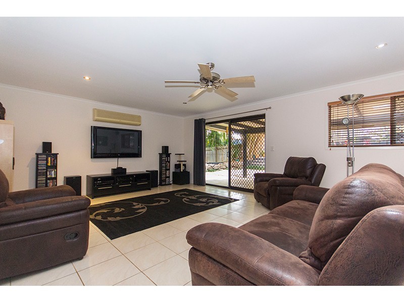 6 Ivy Street, Carrara QLD 4211