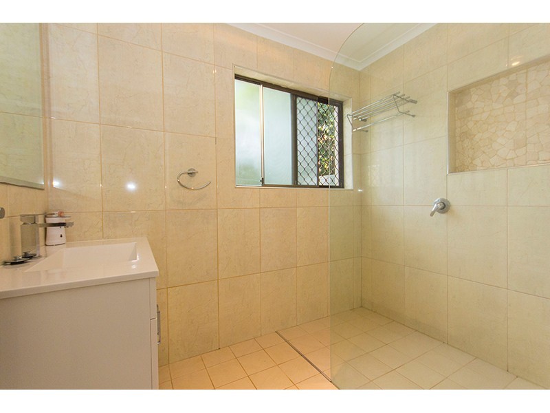 6 Ivy Street, Carrara QLD 4211