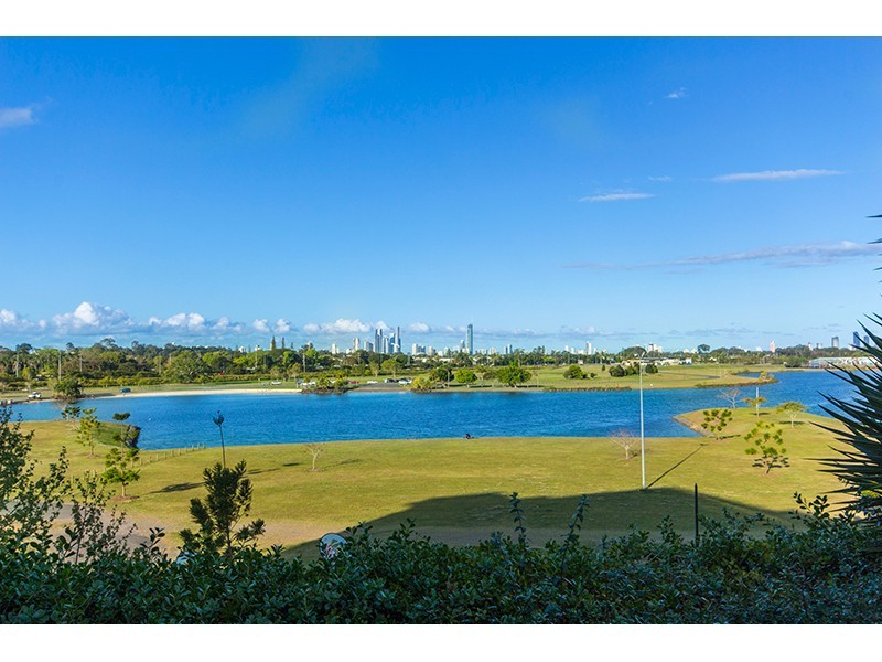 4007/3027 The Boulevard, Carrara QLD 4211