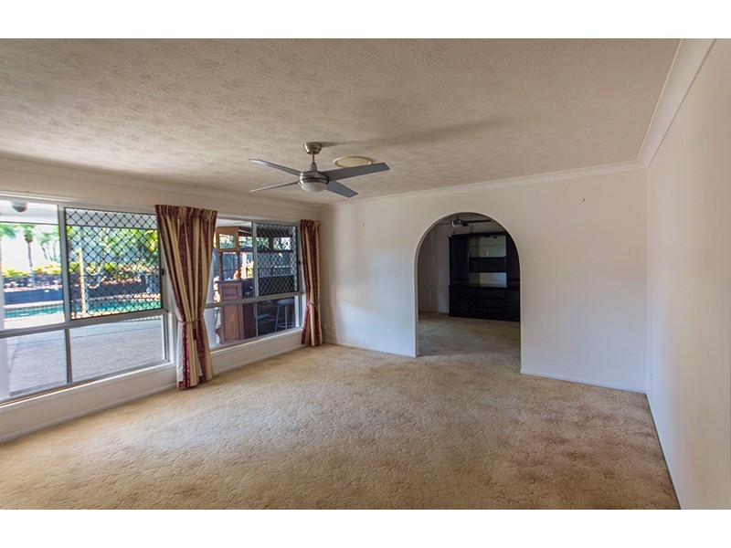 7 Aberdeen Court, Highland Park QLD 4211