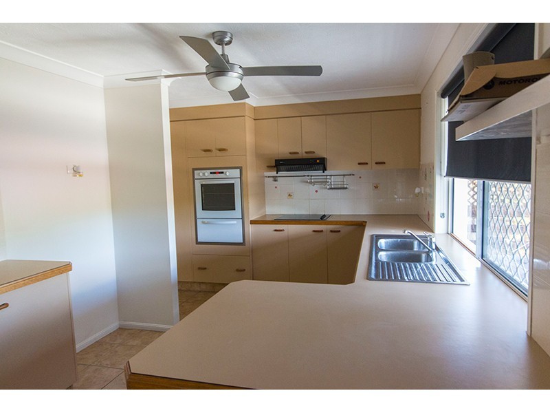 7 Aberdeen Court, Highland Park QLD 4211