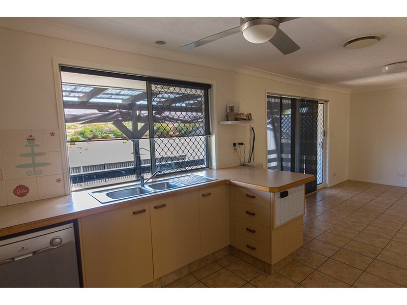 7 Aberdeen Court, Highland Park QLD 4211