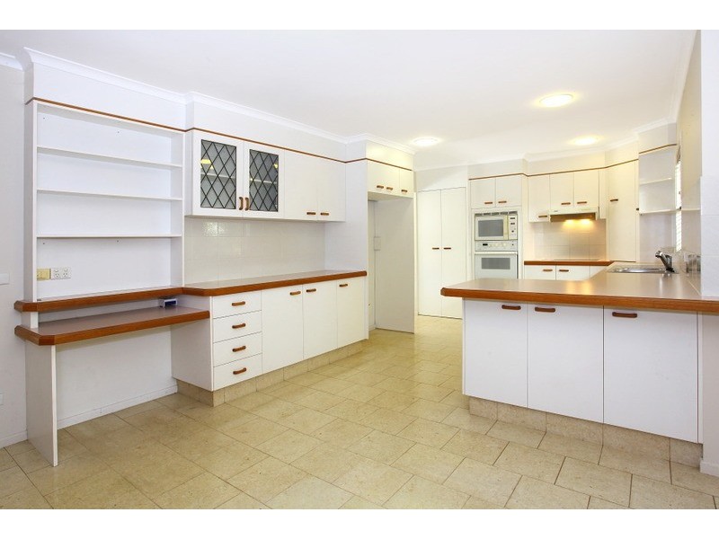 692 Southport Nerang Road, Ashmore QLD 4214