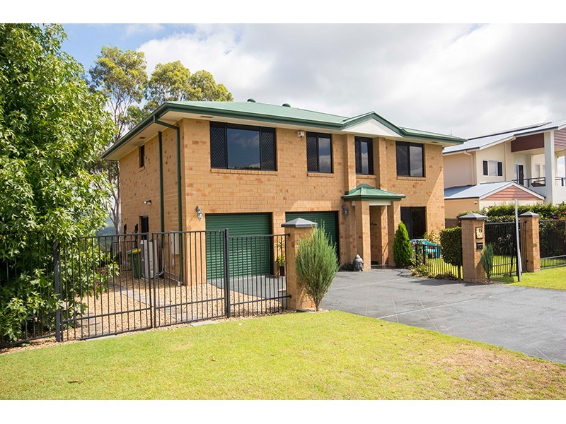 15 Tara Vista Boulevard, Highland Park QLD 4211