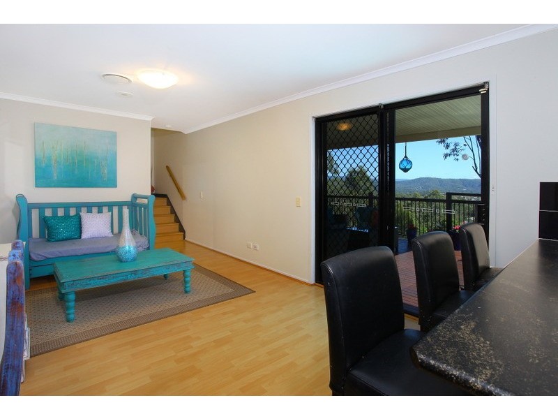 15 Tara Vista Boulevard, Highland Park QLD 4211