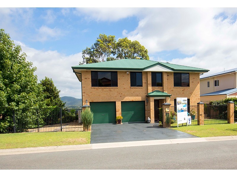15 Tara Vista Boulevard, Highland Park QLD 4211
