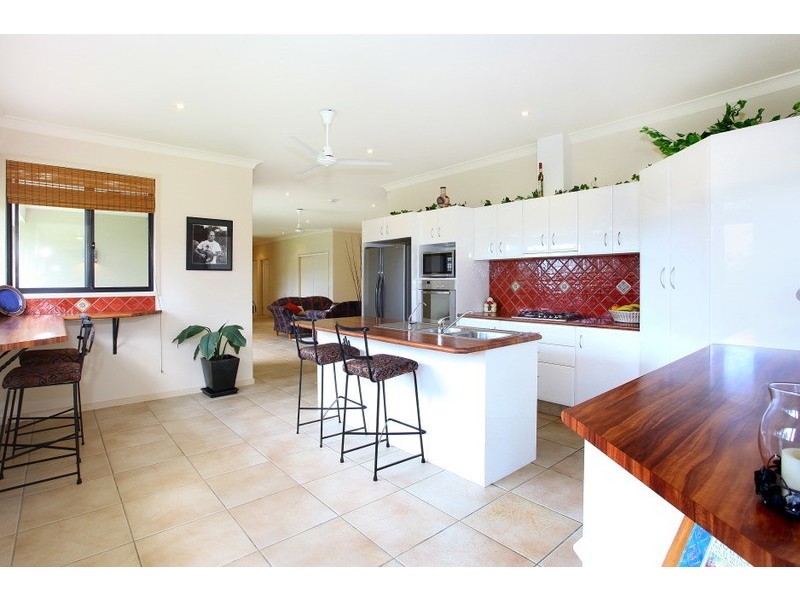 128A Henri Robert Drive, Clagiraba QLD 4211