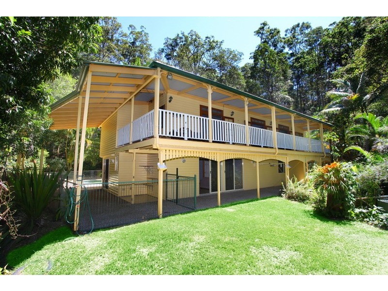 119 Henri Robert Drive, Clagiraba QLD 4211