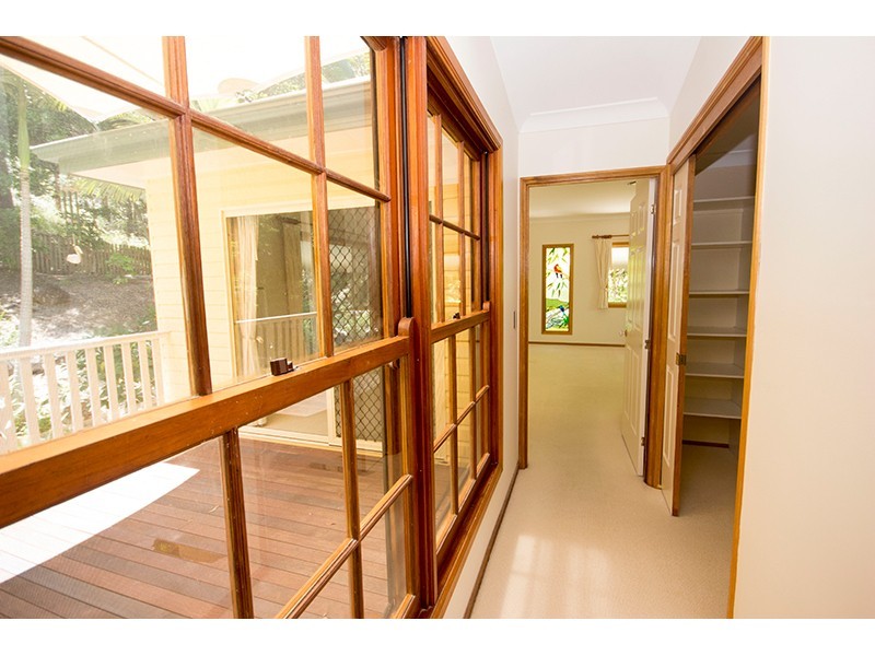 119 Henri Robert Drive, Clagiraba QLD 4211