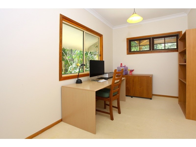119 Henri Robert Drive, Clagiraba QLD 4211