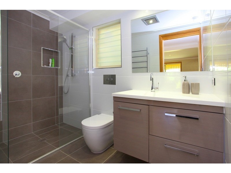 119 Henri Robert Drive, Clagiraba QLD 4211