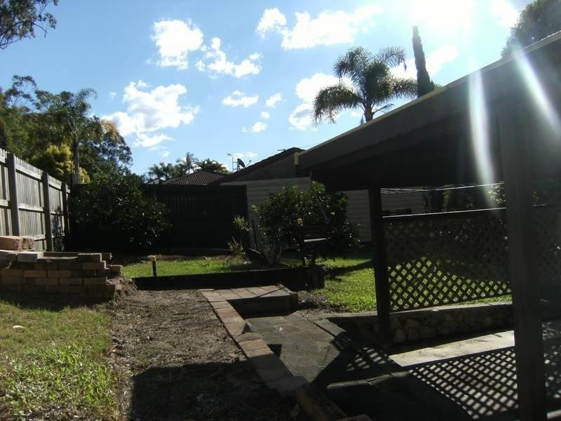 4 Plum Parade, Nerang QLD 4211