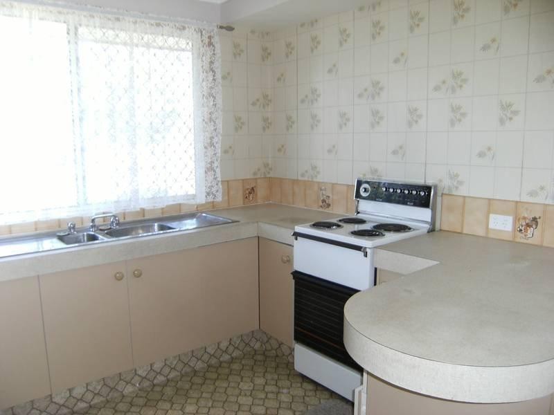 4 Plum Parade, Nerang QLD 4211