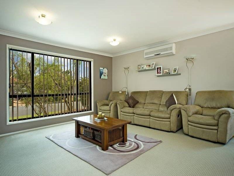 36 Marble Arch Place, Arundel QLD 4214