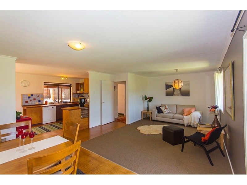 9 Prunus Court, Beechmont QLD 4211