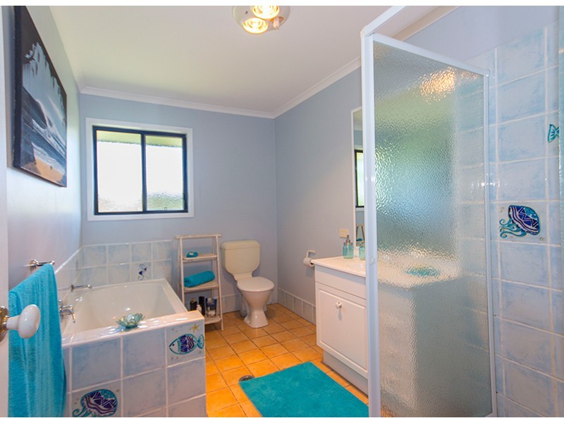 9 Prunus Court, Beechmont QLD 4211