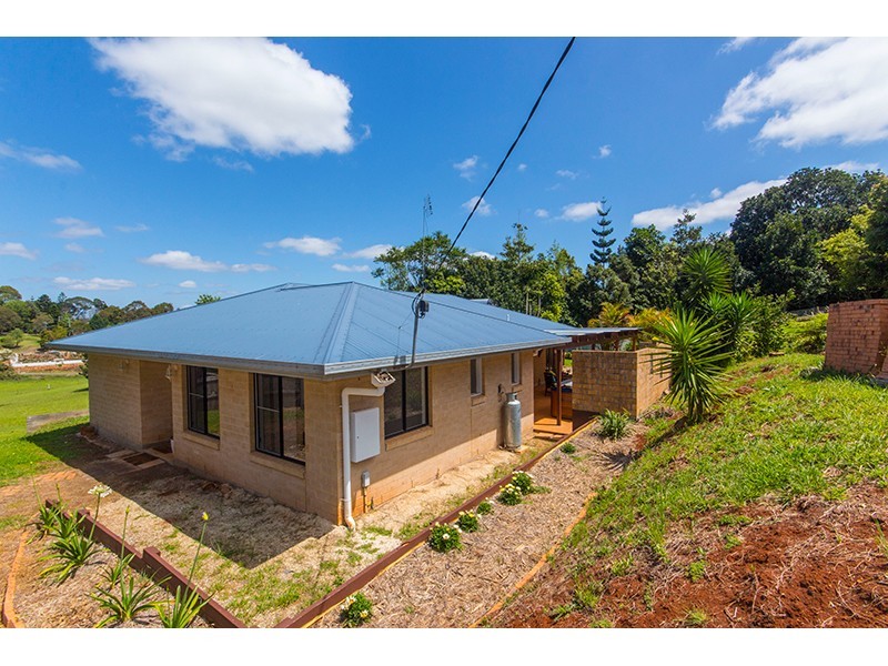 9 Prunus Court, Beechmont QLD 4211