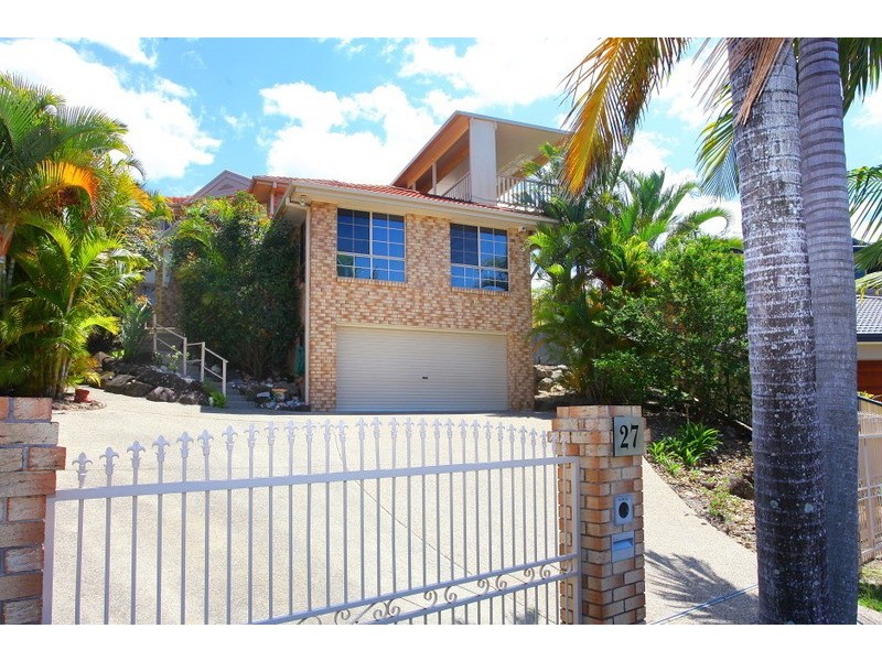 27 Piccadilly Place, Highland Park QLD 4211