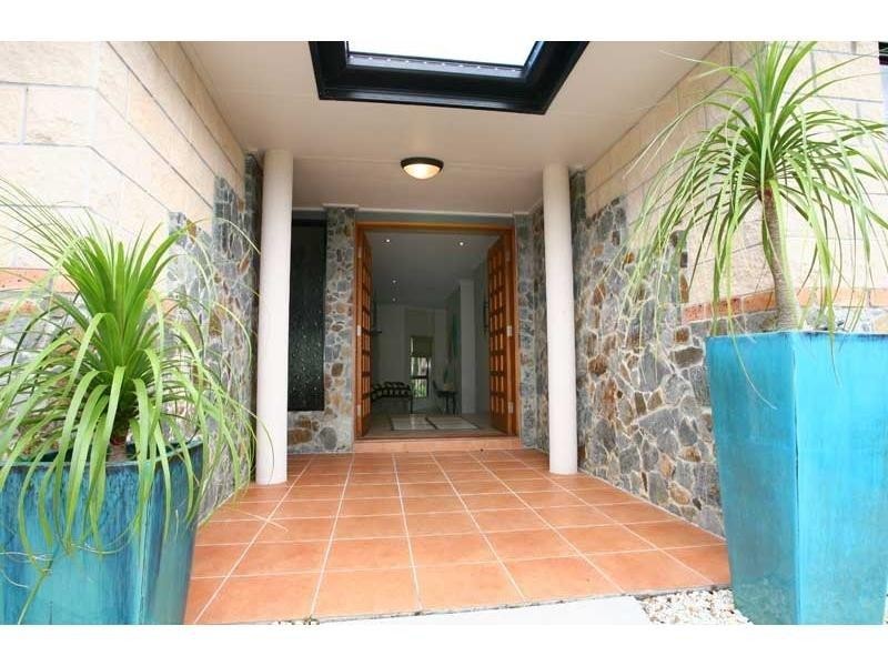 9 Hellfire Pass, Lower Beechmont QLD 4211