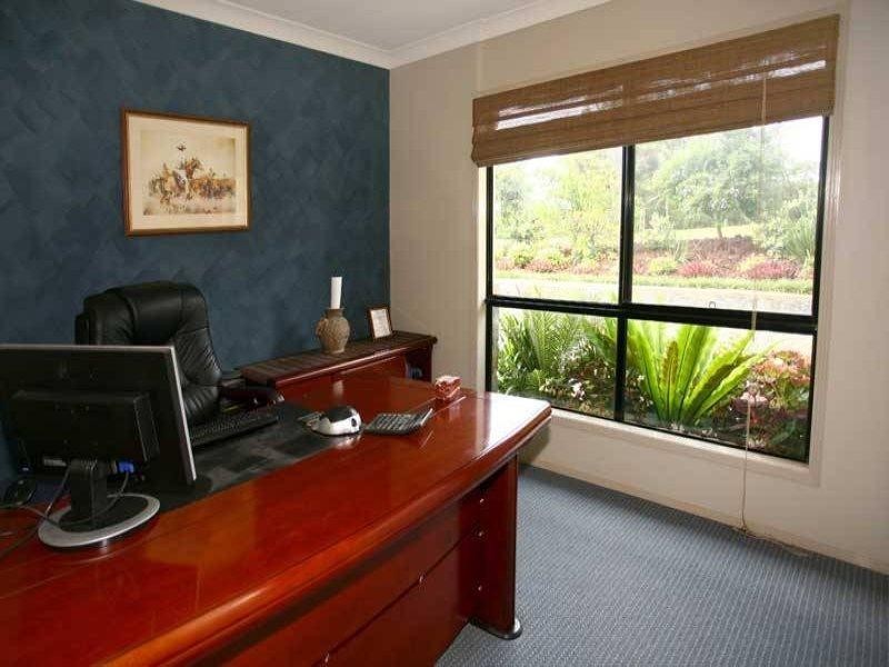 9 Hellfire Pass, Lower Beechmont QLD 4211