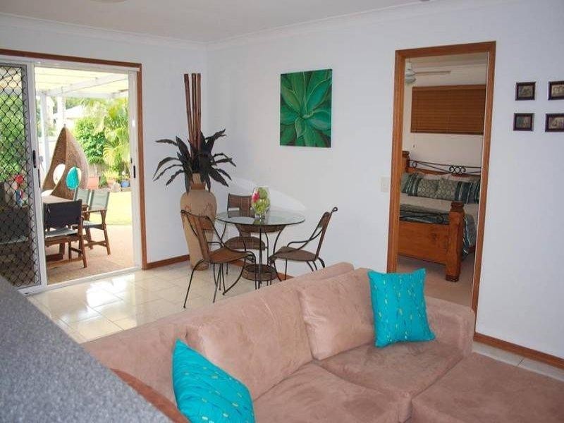 1 Lauder Court, Highland Park QLD 4211