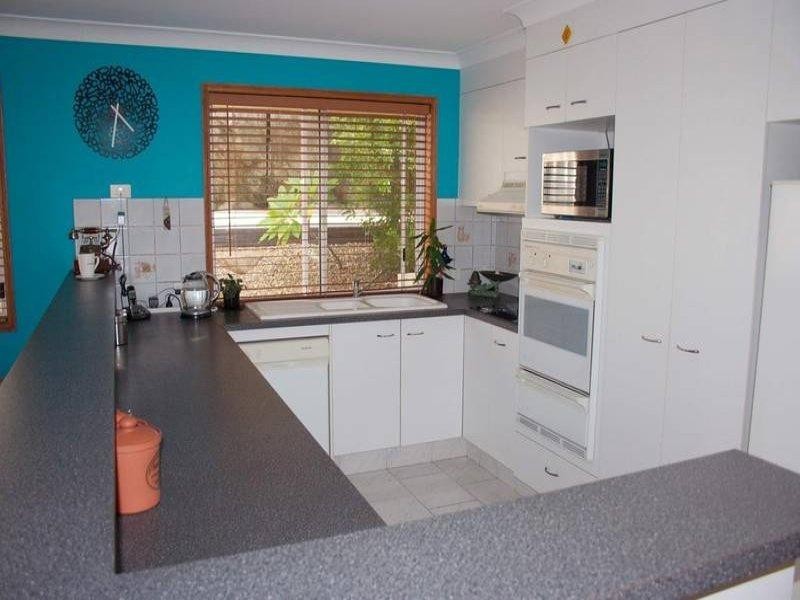 1 Lauder Court, Highland Park QLD 4211