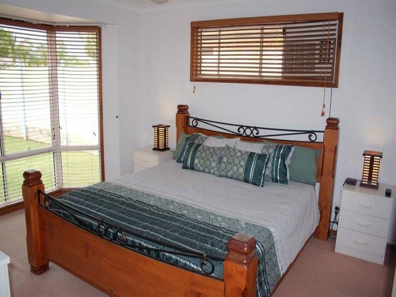 1 Lauder Court, Highland Park QLD 4211