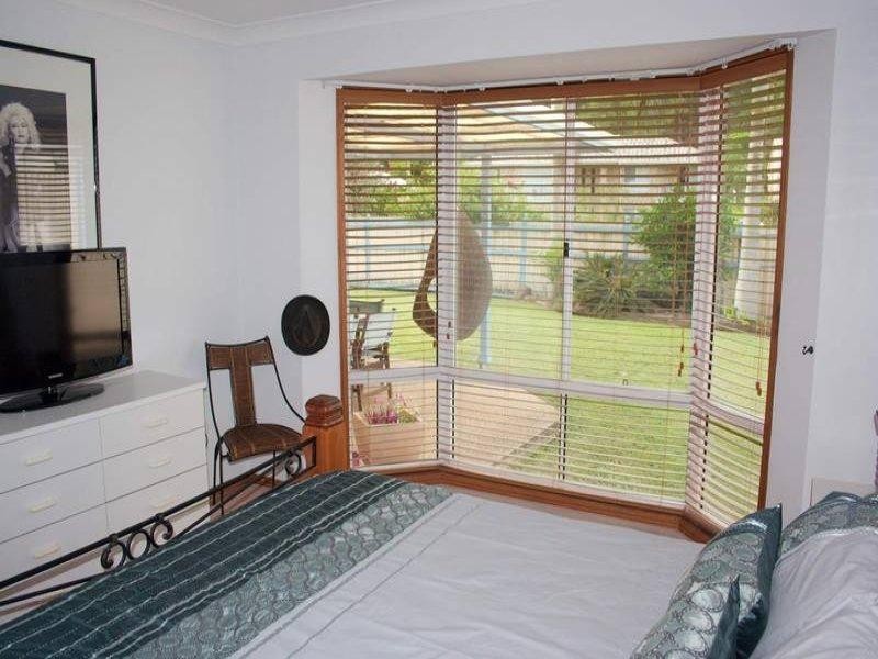 1 Lauder Court, Highland Park QLD 4211