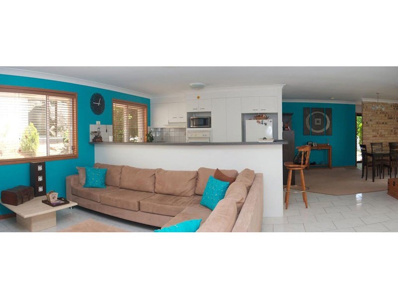 1 Lauder Court, Highland Park QLD 4211