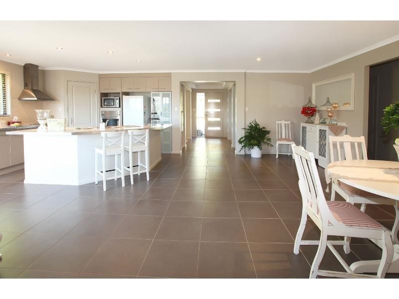 17 Moondani Drive, Nerang QLD 4211