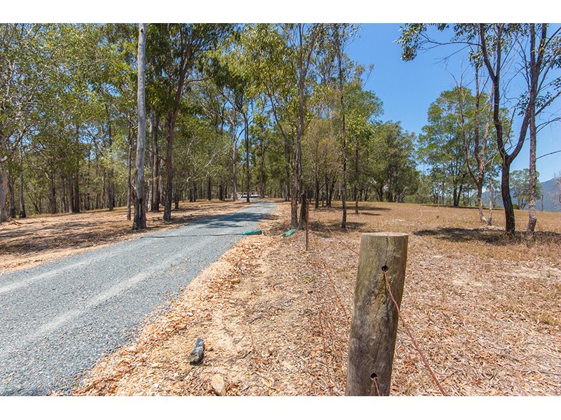 10 Glen Nathan Court, Mount Nathan QLD 4211