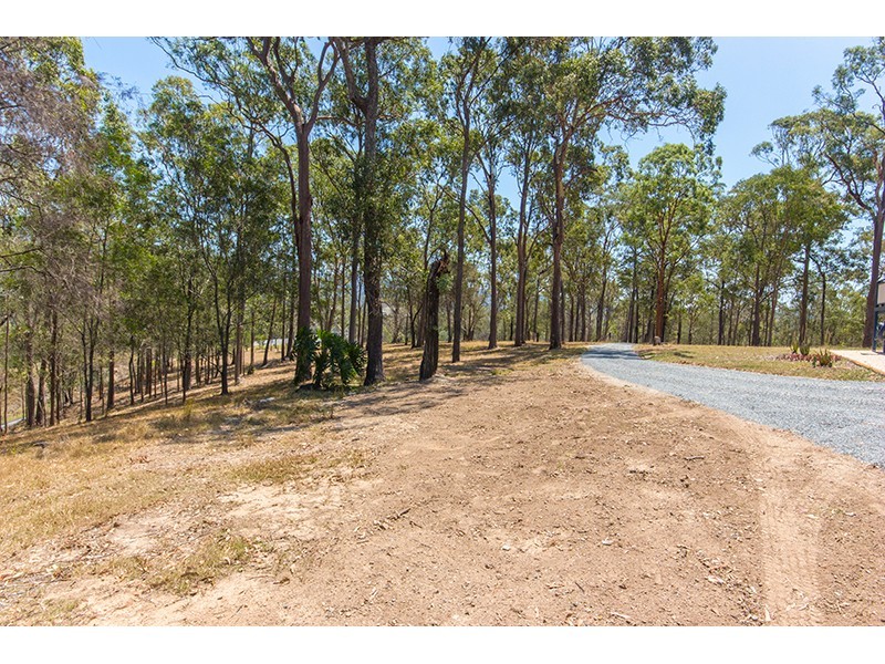 10 Glen Nathan Court, Mount Nathan QLD 4211