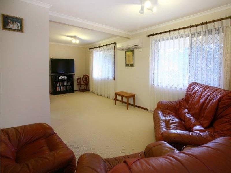 21 Merloo Drive, Nerang QLD 4211