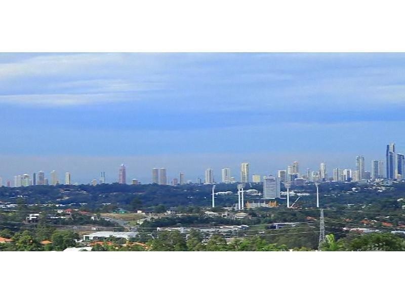 Highland Park QLD 4211