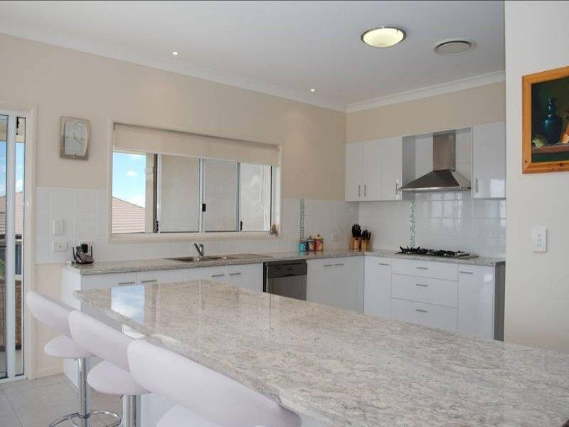 Highland Park QLD 4211