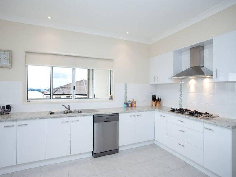 Highland Park QLD 4211